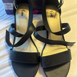 Fioni Elegant Black Women's Strappy Wedges (10W)